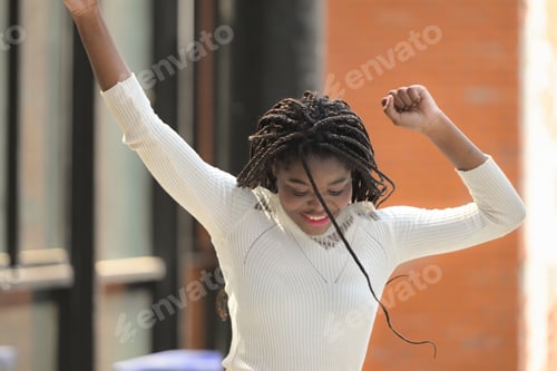 Preview: A young woman with his hairstyle and the atmosphere of living in the community.