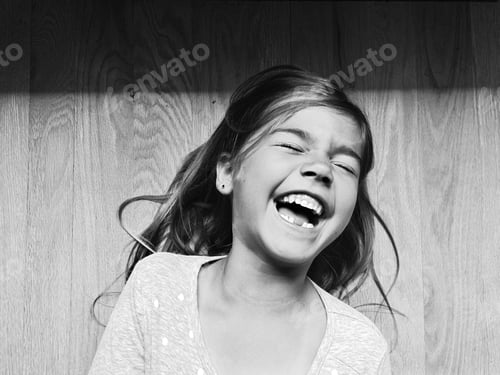 Preview: Laughing Girl in black and white. Big laugh!