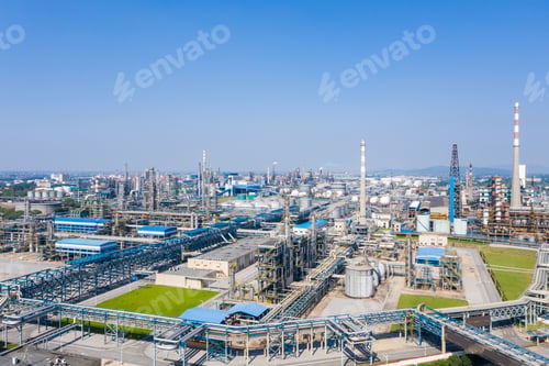 Preview: modern petrochemical oil refinery
