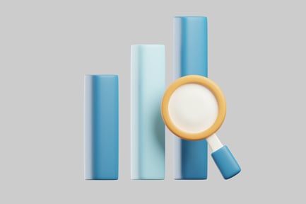 Vorschau: Vier rechteckige Prismen mit unterschiedlichen Höhen und Farben