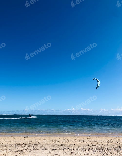 Preview: It’s a good day for kitesurf
