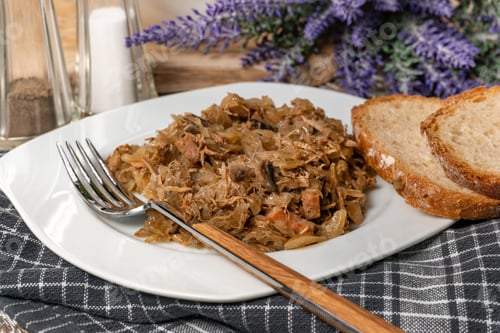 Preview: Bigos - sauerkraut stewed with meat, dried mushrooms and sausage.