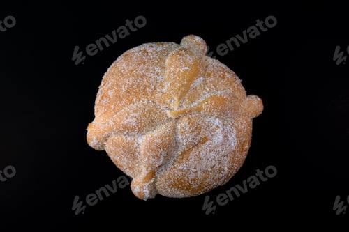 Preview: Day of the Dead Bread - Pan de Muerto - black background