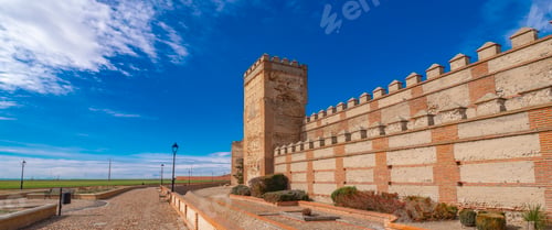 Preview: City Wall and Towers, Madrigal de las Altas Torres, Spain