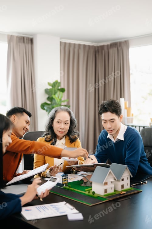 Preview: balancing the property sector The real estate agent is explaining the house design
