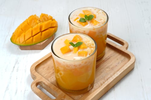 Preview: sweet and creamy sago mango dessert,asian mango dessert, also known as Mango Lolo