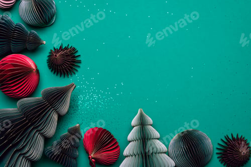 Preview: Trendy paper Christmas tree baubles
