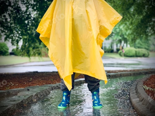 Preview: Raincoat and rain 🌧