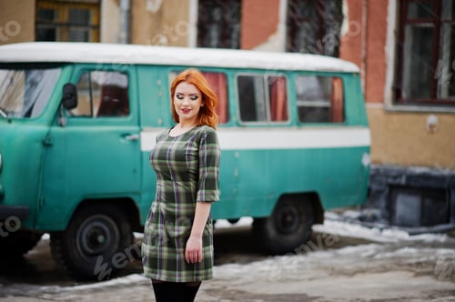 Preview: Young red haired girl lady