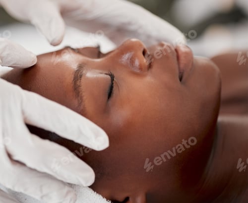 Preview: Massage, facial and relax with black woman in spa for holistic treatment, beauty and skincare. Peac