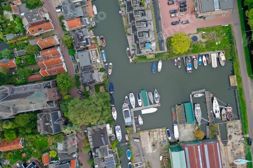 Preview: Amsterdam canal near Meerpad church