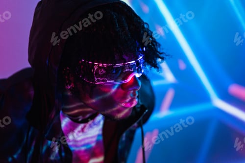 Preview: Afro futuristic man wearing artificial intelligence goggles