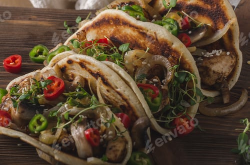 Preview: Homemade chicken pepper tacos