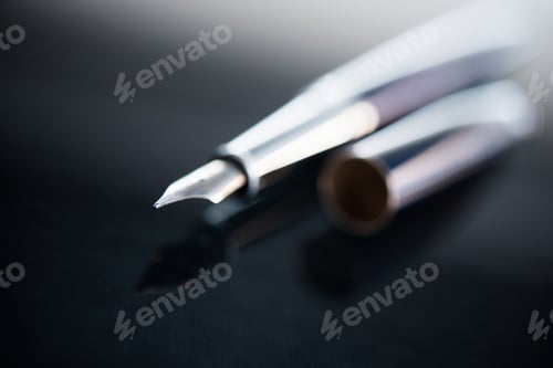 Preview: Executive Desk Luxury Pen