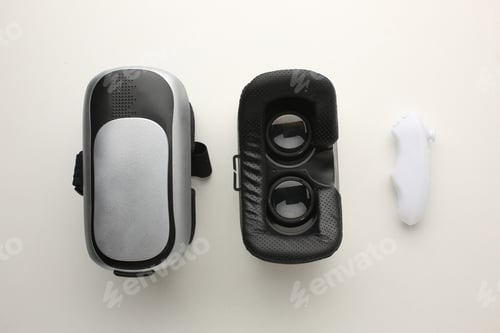 Preview: Modern Virtual Reality Headset with Controller on White Background – Immersive VR Technology Concept