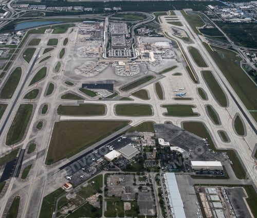 Preview: Aerial view of Fort Lauderdale, Hollywood International Airport.