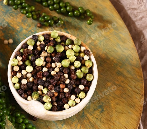 Preview: white, black and green peppercorns spices