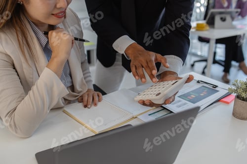 Preview: the atmosphere of the company's employees working together
