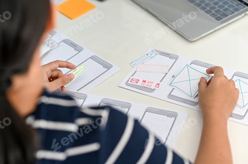 Preview: Professional programs are designing screens for the next generation of smartphone.