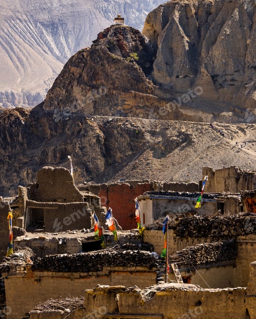 Preview: Vertical shot of a Buddhist temple near the Himalayas Mountains in Nepal