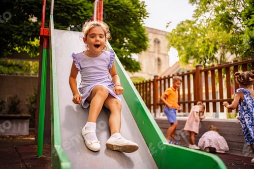 Preview: Joyful summer playtime at a Greek playground