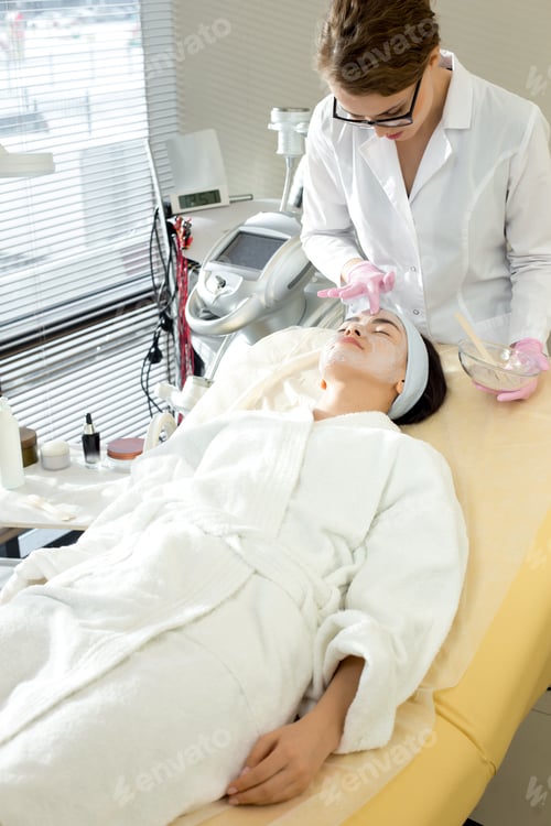 Preview: Woman Enjoying Beauty Treatment