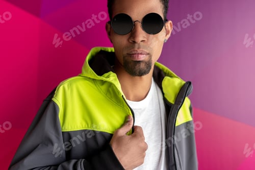 Preview: Confident black guy in trendy sunglasses