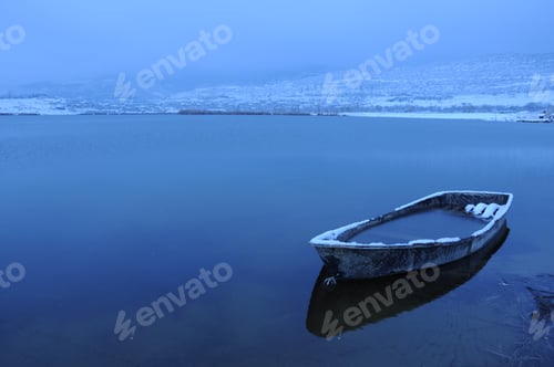 Preview: Boat in a water