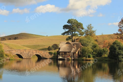 Preview: Hobbiton in New Zealand