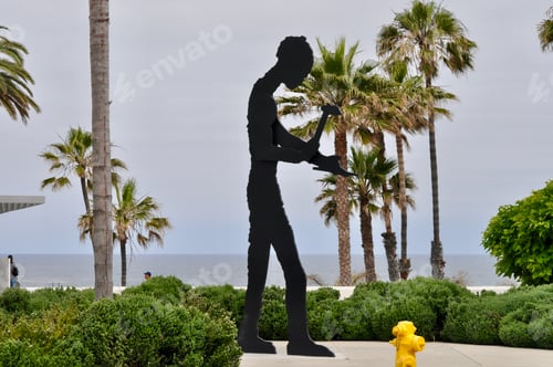 Preview: Silhouette of a woman.