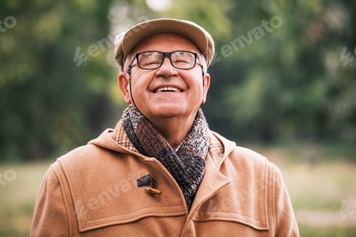 Preview: Senior man enjoying fresh air