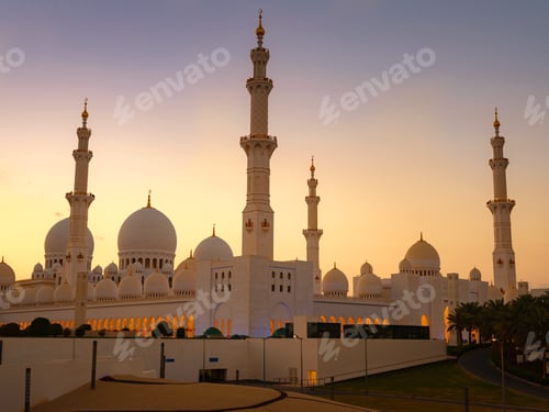 Preview: Sheikh Zayed Mosque in Abu Dhabi