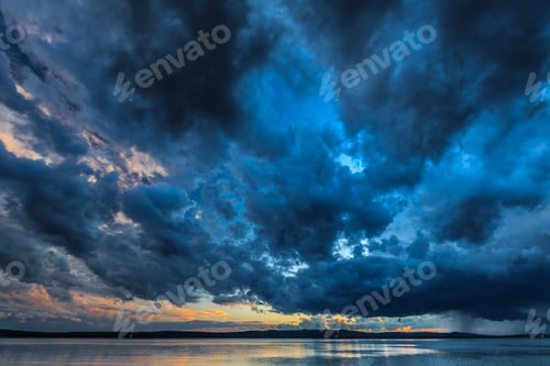 Preview: Dark storm clouds
