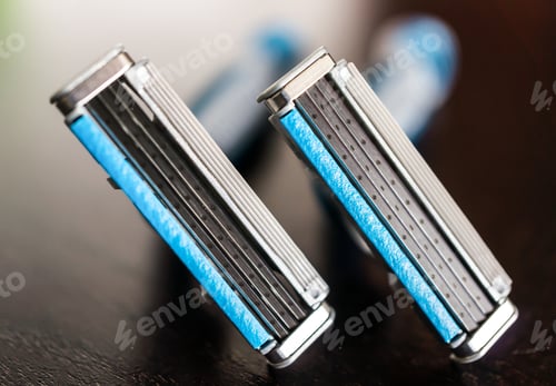 Preview: Closeup shot of a disposable razor head