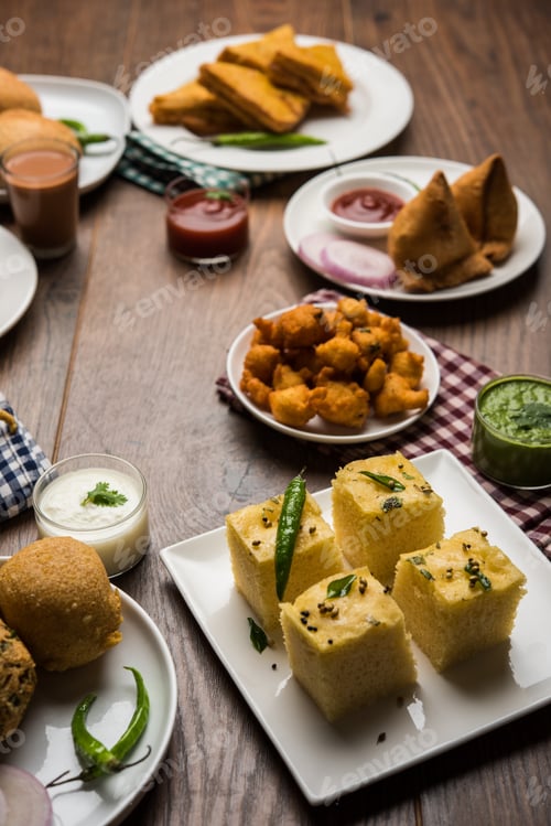 Preview: Indian Tea time snacks in group