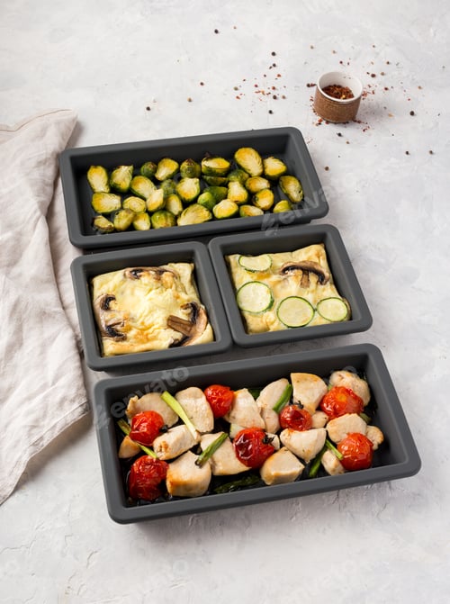 Preview: Omelet baked on a baking sheet with mushrooms, broccoli, chicken breast with tomatoes