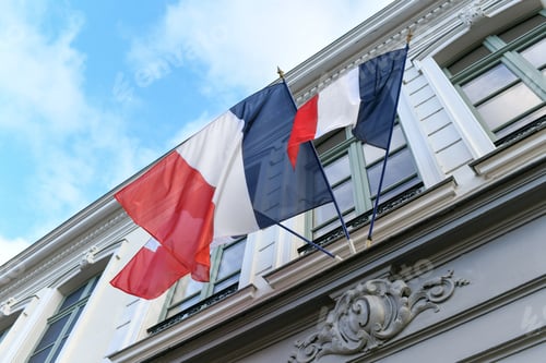 Preview: French flag in front of the Paris City Hall