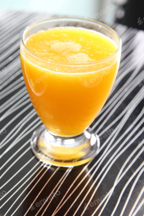 Preview: freshly squeezed orange