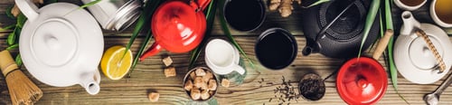 Preview: Various tea and teapots