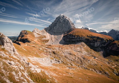 Preview: Autumn day in the mountains