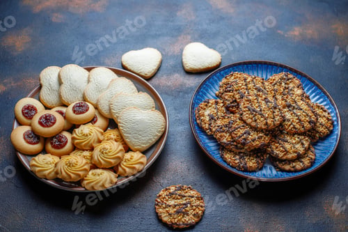 Preview: Assortment of delicious fresh cookies.