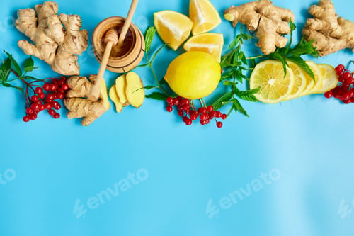 Preview: Flat lay of Immune boosting remedy, immunity boosting foods