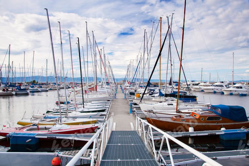 Preview: view of a marina in Trondheim