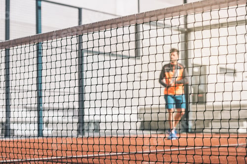 Preview: Man playing padel