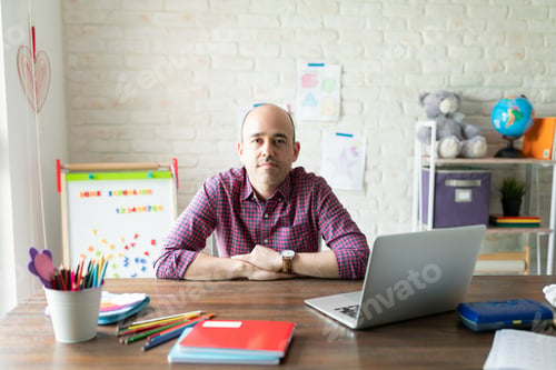 Preview: Man ready to teach his kids at home