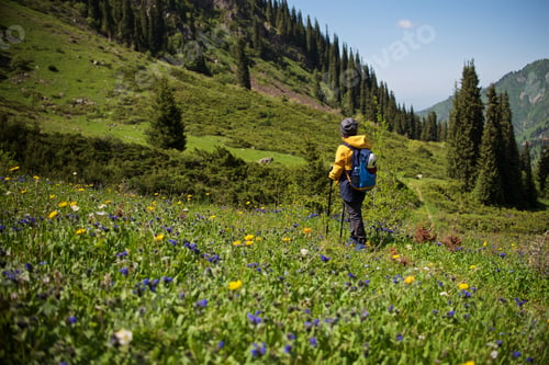 Preview: Spring hiking