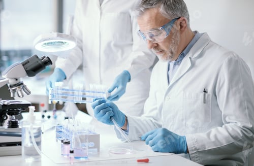 Preview: Medical researcher working in the laboratory