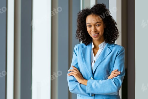 Preview: Beautiful adult businesswoman portrait in the offie