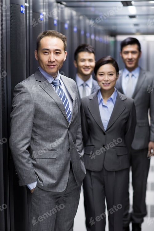 Preview: Portrait of Chinese business team