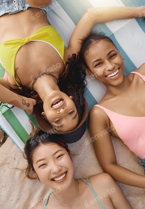 Preview: This is a sisterhood right here
